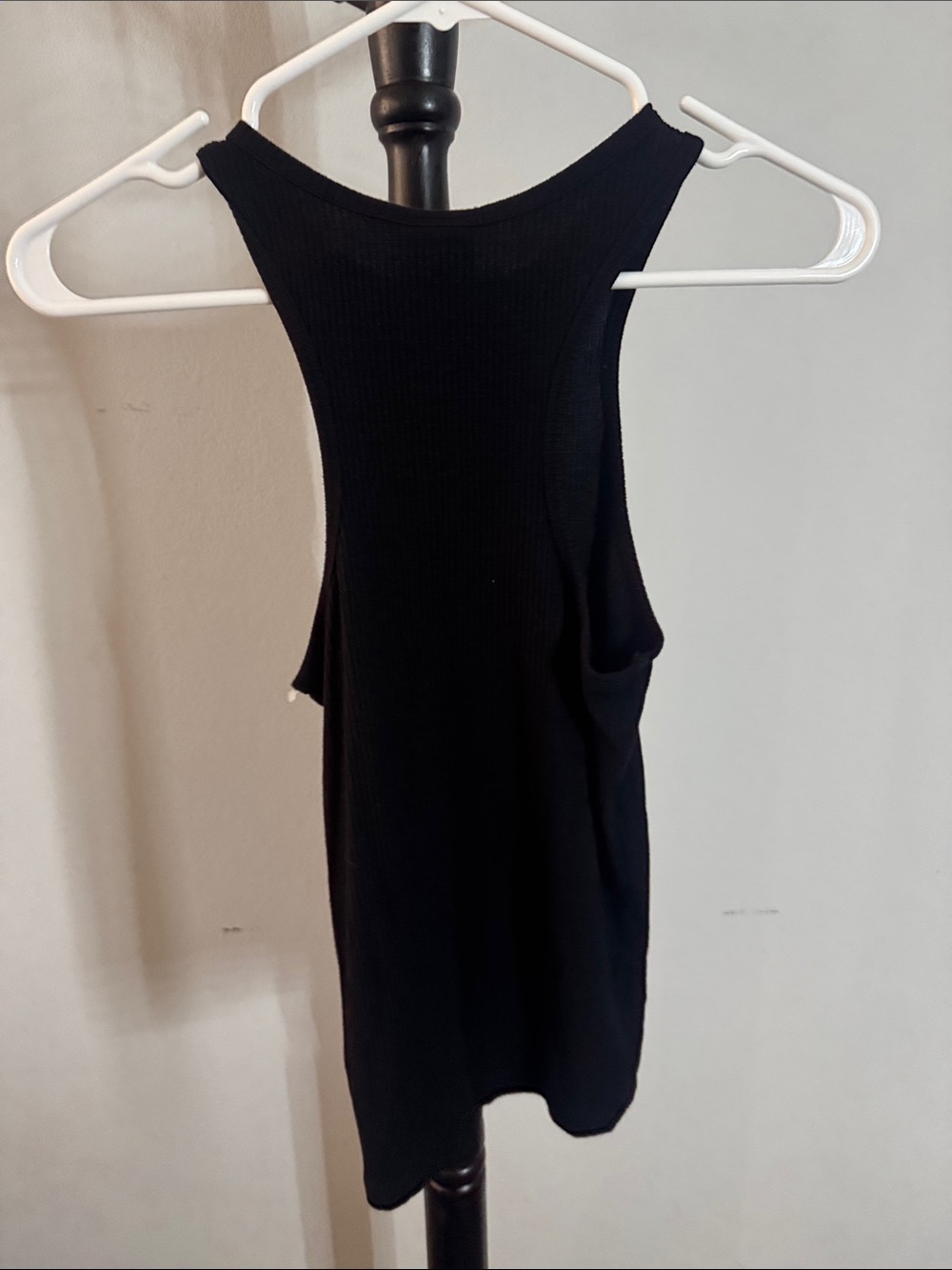 Black Ribbed Racer Front Tank Top 20.T - Picture 2 of 4